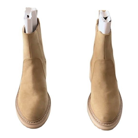 J. CREW Lug Sole Heeled Chelsea Boot In Cashew Size 7 NEW - Picture 2 of 6